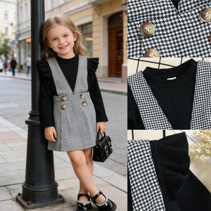 Ensemble de vêtements pour enfants, pour tout-petits et enfants d'âge préscolaire, haut côtelé noir pur, salopette à carreaux et jupe assortie, 90-130 cm - Product Image 2