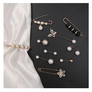 Grosir Set Pin bros pernikahan wanita logam ramah lingkungan dengan desain kristal mutiara untuk Hijab celana dapat diatur ukuran - Product Image 1