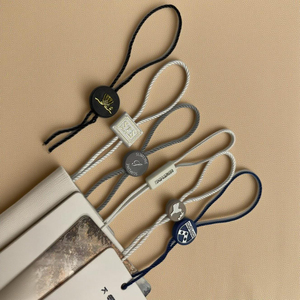 Étiquettes en <span class=keywords><strong>ficelle</strong></span> personnalisées en gros, durables, écologiques, estampées à chaud, étiquettes de sécurité en plastique, logo de marque, nom, vêtements, chaussures, sacs - Product Image 2