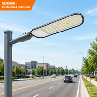 Farola LED para Exteriores de 150W, Eficiente Energéticamente, IP65 Impermeable, Cuerpo de Aluminio, Larga Vida Útil, Iluminación Vial