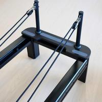 Cama pour Pilates Reformer, Appareil de Pilates Professionnel Reformer, Utilisation en Studio Commercial, Fitness, Gym, Domicile