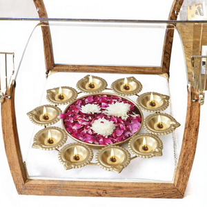 Juego de diyas de latón chapado en oro con centro floral y bandeja circular para decoración del hogar - Product Image 3