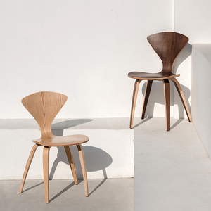 Sillas de Comedor de Diseño Moderno, Estilo Escandinavo, Madera de Nogal, Chapa de Madera Curvada, Modelo Norman Cherner - Product Image 1