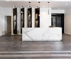 Comptoir de caisse de restauration rapide au design unique, faux marbre, comptoir de réception de salon de coiffure - Product Image 2