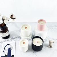 Direktverkauf ab Werk Luxuriöse Handgefertigte Haushaltsdekoration Aromatherapie Vanille Sojawachs Holzdocht Duftkerze für Diwali