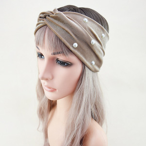 <span class=keywords><strong>Bandeau</strong></span> de cheveux croisé en velours perlé <span class=keywords><strong>bandeau</strong></span> chaud et protecteur d'<span class=keywords><strong>oreille</strong></span> <span class=keywords><strong>bandeau</strong></span> de cheveux de yoga accessoire de cheveux lavage du visage large couvre-chef pour les femmes - Product Image 6