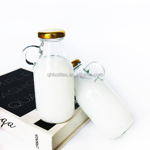 Bouteille de jus de lait en verre gaufré vintage transparent de 250ml avec petite poignée et ligne d'échelle - Product Image 3