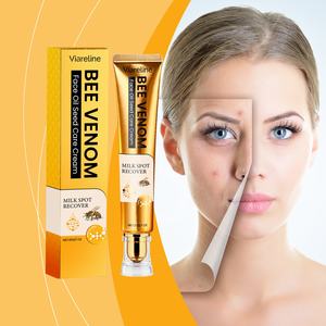 Crème et lotion hydratante visage à l'huile minérale de glycérine 30g, formule personnalisée non comédogène, marque privée - Product Image 5