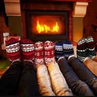 Chaussettes de Noël pour femmes, en tricot et velours, douces, antidérapantes, avec semelle antidérapante pour l'intérieur, chaussettes thermiques pour la maison, cadeau de fête