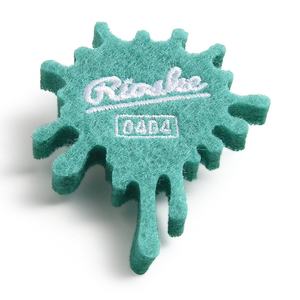 Pin de seguridad personalizado: insignia de plástico, botón bordado, insignia de fieltro o de hojalata para regalos - Product Image 1