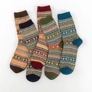 Grossiste fabricant Vintage style aiguille épaisse rétro hommes femmes laine équipe chaussettes d'hiver unisexe