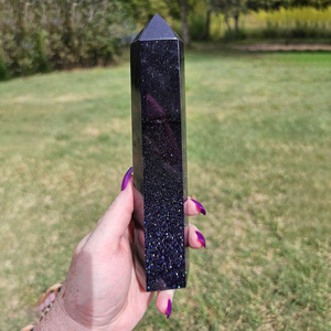 Punta de Cristal de Piedra Dorada Azul Pulida Natural, Torre Hexagonal de Arenisca Azul, Cristal de Sanación Reiki para Chakras, Artesanía - Product Image 1