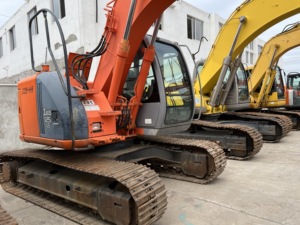 Excavatrice d'occasion HITACHI ZX125US Prix avantageux Excellentes performances Excavatrice d'occasion HITACHI à vendre - Product Image 4