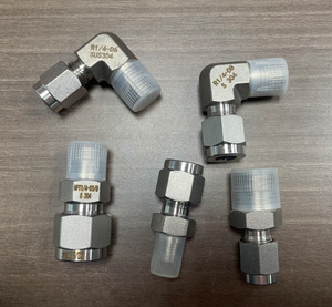 Vente directe d'usine YPH, joint de tuyau à trois voies de type douille en <span class=keywords><strong>acier</strong></span> <span class=keywords><strong>inoxydable</strong></span> de haute qualité - Product Image 1