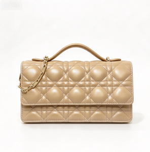 Bolso de Hombro de Cuero Genuino para Mujer, Estilo Minimalista con Detalle de Cadena y Bolsa Redonda, Opciones en Marrón y Rosa, para Uso Diario en Todas las Estaciones - Product Image 6
