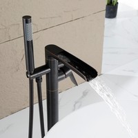 Robinet de baignoire moderne de luxe résistant aux éclaboussures, à poser au sol, avec corps en laiton et finition ORB pour salles de bain d'hôtels et résidentielles