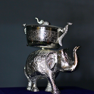 Cuenco de latón con forma de elefante, caja para frutos secos, caja de dulces de plata alemana con elefante, decoración para el hogar y la oficina, pieza decorativa, cuenco de regalo festivo para Diwali - Product Image 1