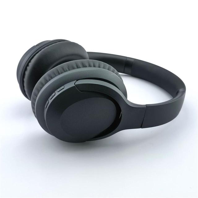 Hot Selling Good Quality Sound Over Headphone Active Noise Cancelling Wireless Headphone With ANC Blue-tooth Headphone