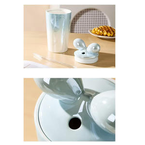 Tasse en céramique au design créatif avec nœud papillon, avec paille en verre, glaçure perlée, tasse à eau de bureau mignonne et élégante - Product Image 5