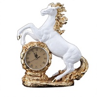 Nouvelles sculptures de chevaux en résine argentée/dorée, art populaire européen, sculptées à la main, pour la décoration de la maison, de l'hôtel et du bureau