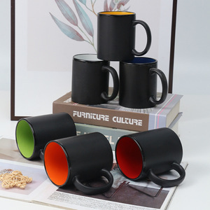 <span class=keywords><strong>Taza</strong></span> <span class=keywords><strong>de</strong></span> Cerámica Negra Sublimable <span class=keywords><strong>de</strong></span> 11 oz <span class=keywords><strong>con</strong></span> <span class=keywords><strong>Interior</strong></span> <span class=keywords><strong>de</strong></span> <span class=keywords><strong>Color</strong></span>, <span class=keywords><strong>Taza</strong></span> <span class=keywords><strong>de</strong></span> Café Personalizable para DIY - Product Image 1