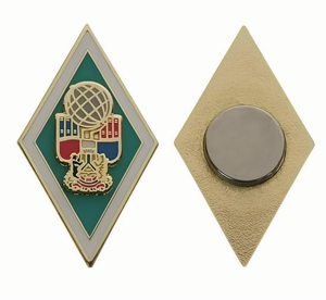 Precio al por mayor de fábrica Venta caliente Aleación de zinc Esmalte duro Gritty Personalizado KAN Pin Badge Embrague de mariposa chapado en oro - Product Image 3