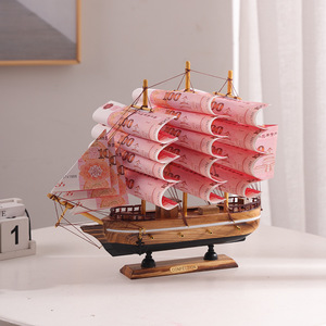 Ornement de bateau à voile en bois Master Gu avec lumières LED, cadeau décoratif pour la maison, le bureau ou la table - Product Image 2