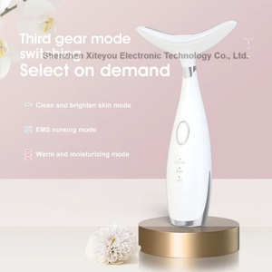 Masseur facial et cervical rechargeable au design élégant avec thérapie par la lumière, fonction chauffante et vibrante pour raffermir la peau - Product Image 6