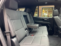 Chevrolet Tahoe 2025 d'occasion, 6.0L 8 cylindres, 4x4, Euro6, transmission automatique, conduite à gauche, sièges en cuir