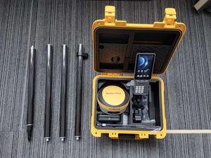 ユニストロング G970II Pro K972 GPS 高度IP67 RTK ベースローバー 土地測量用GNSS受信機 1408チャンネル搭載 傾斜測量対応 - Product Image 2