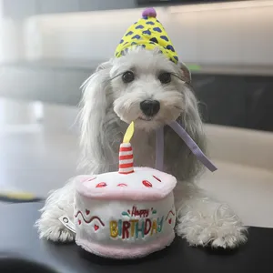 Decoraciones para Fiestas de Cumpleaños de Perros, Juguetes Chirriantes, Divertidos Juguetes de Peluche con Forma de Pastel de Cumpleaños para Perros Grandes - Product Image 4