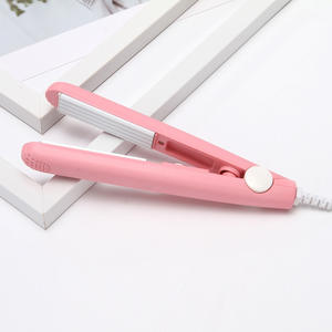 <span class=keywords><strong>Mini</strong></span> lisseur de <span class=keywords><strong>cheveux</strong></span> en céramique personnalisé avec logo OEM, petit lisseur <span class=keywords><strong>pour</strong></span> <span class=keywords><strong>cheveux</strong></span> <span class=keywords><strong>courts</strong></span>, <span class=keywords><strong>fer</strong></span> <span class=keywords><strong>à</strong></span> friser de voyage - Product Image 4