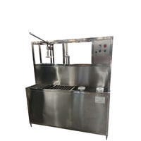 Machine de remplissage et de capsulage automatique pour seaux, bidons et fûts de 5 gallons, Llenadora Automática de 5 Galones de Agua