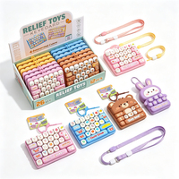 Porte-clés anti-stress coloré à bouton-poussoir, personnalisable avec logo, mini clavier 26 touches, jouet de décompression pour sac, vente en gros
