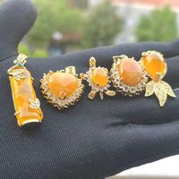 Bijoux de mode pour femmes, collier en pierre jaune naturelle, véritable jade, pendentif en forme de poisson koi en bambou, collier en forme de cœur d'amour