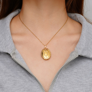 Collana con Ciondolo <span class=keywords><strong>a</strong></span> <span class=keywords><strong>Cuore</strong></span> Apribile in Acciaio Inossidabile con Catena <span class=keywords><strong>a</strong></span> Maglie di Bambù, Stile Specchio, per Donna, Fai da Te, con Cornice Portafoto - Vendita all'Ingrosso - Product Image 2