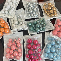 Vente en gros de 20 pièces/sac de fausses boules pour la décoration de gâteaux, fournitures de décoration de gâteaux, vente en gros de boules de gâteau dorées, argentées et violettes de tailles variées