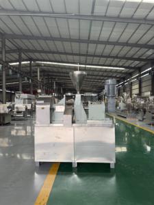 El mejor precio Kurkure Palitos de maíz Cheetos Línea de producción para hornear y freír Extrusora Maíz Snack Línea de producción de alimentos Hecho en China - Product Image 2