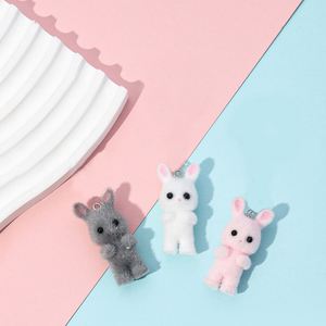 Llavero de PVC con diseño de oso 3D flocado, muñecos de animales de resina, llaveros bonitos con pompón, llaveros de peluche de gato, perro, vaca, koala, conejo - Product Image 6