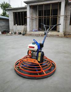 Finitionneuse à essence Oudi Machinery 5,5 CV/6,5 CV haute efficacité pour le béton - Product Image 1