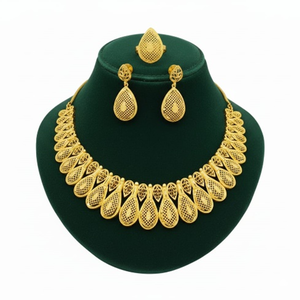 Conjunto de Joyería de Collar para Mujer de 4 Piezas que Incluye un Precioso Collar Sautoir y un Collar con Placa con un Atractivo Atemporal y Moderno - Product Image 1