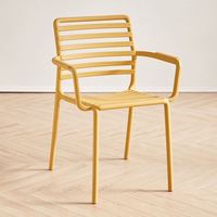 Chaises de salle à manger en plastique classiques colorées en promotion, empilables, pour restaurant