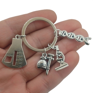 MOQ <span class=keywords><strong>DNA</strong></span>, molecola chimica, misurino per geni, siringa, microscopio, fiaschetta, studente di scienze, insegnante, esperimento, portachiavi - Product Image 3