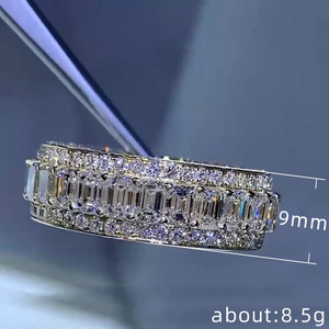 Anello di Lusso F644 per Donna con Diamanti Taglio Baguette, Colore D Naturale, Fede Nuziale Stile Eternity Completo - Product Image 5