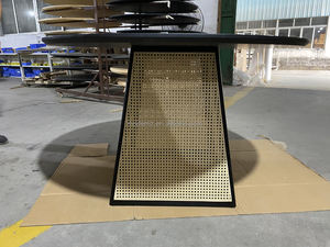 طاولة طعام دائرية فاخرة بتصميم أوروبي بسيط مصنوعة من الخشب والراتان المنسوج لغرفة الطعام - Product Image 6