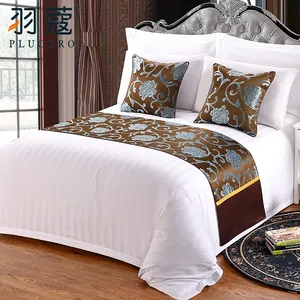 Elegan Colorful Polyester Dekoratif Hotel Bed Runner dan Sarung Bantal