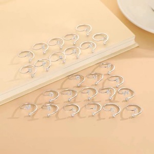 Anillo <span class=keywords><strong>de</strong></span> tungsteno electrochapado <span class=keywords><strong>de</strong></span> 26 letras para mujer, diseño <span class=keywords><strong>de</strong></span> lujo ligero <span class=keywords><strong>de</strong></span> alta gama, novedoso y moderno, anillo abierto <span class=keywords><strong>de</strong></span> circonita, éxito en internet - Product Image 2