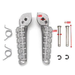 Repose-pieds avant de moto pour <span class=keywords><strong>Ducati</strong></span>, appui-pieds, pour modèles 46410451A R 46410461A L Monster 696 796 1100 <span class=keywords><strong>S</strong></span> EVO Multistrada <span class=keywords><strong>620</strong></span> - Product Image 1