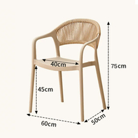 Chaise de salle à manger en plastique au design nordique avec accoudoirs et dossier tissé à la main en PP pour une utilisation à la maison et en extérieur sur les balcons