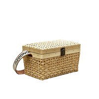 Panier de pique-nique en bambou tressé avec fermoir et bandoulière, panier de rangement tissé à la main pour le camping en plein air